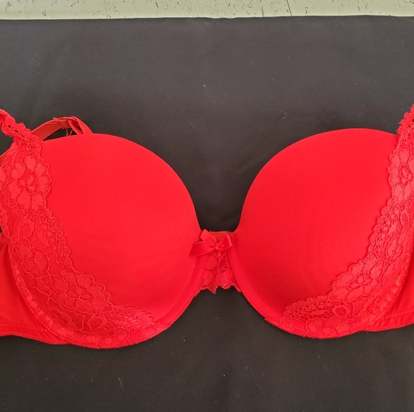 Bra - Picture 1 of 2